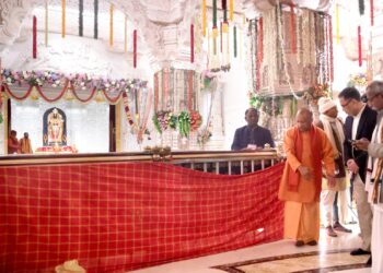 अयोध्या में उमड़ा जनसुमद्र, ग्राउंड जीरो पर उतरे मुख्यमंत्री योगी