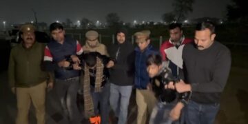 बिसरख थाना पुलिस की 2 स्कूटी सवार बदमाशो से हुई मुठभेड़, बदमाशों के पैर में लगी गाेली