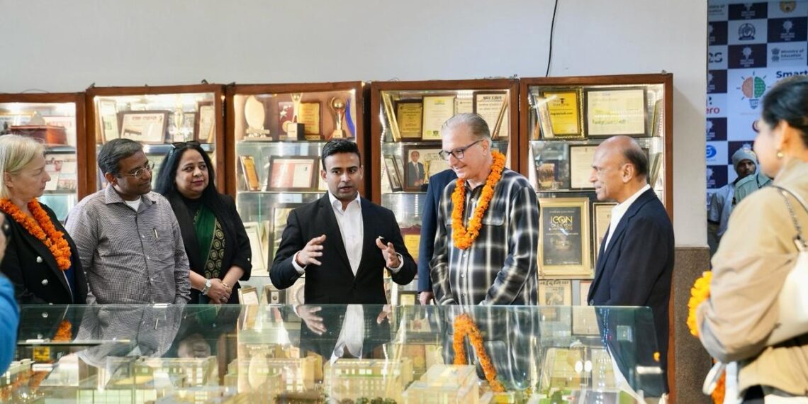 एप्पल ने गलगोटियास यूनिवर्सिटी में अत्याधुनिक आईओएस डेवलपमेंट लैब का अनावरण किया: नवाचार की ओर एक छलांग