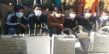 नोएडा पुलिस ने मोबाईल टावर के उपकरण चोरी करने वाले अन्तर्राज्यीय गैंग का खुलासा करते हुए 6 शातिर चोर किए गिरफ्तार