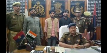 तीन शातिर लुटेरे/अभियुक्तगण गिरफ्तार मय चोरी की गयी 05 अदद मो0सा0 व मोटर साइकिलो के कटे हुए पार्ट्स व दो अदद तमन्चा व 04 जिन्दा कार0 सहित गिरफ्तार