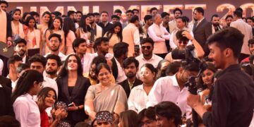 “गलगोटियास अलुमनाई मीट-2024 को गलगोटियास विश्वविद्यालय कैंपस में सफलतापूर्वक आयोजित किया गया”