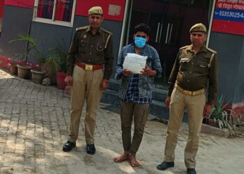 थाना कासना पुलिस ने 1 गांजा तस्कर किया गिरफ्तार, कब्जे से 2 किलो 800 ग्राम गांजा बरामद