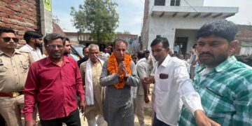 बसपा प्रत्याशी राजेंद्र सोलंकी ने झाझर, मारहरा, कपना, मुमरेजपुर, चिंगरावली, रखेड़ा फार्म हाउस, हसनपुर गॉव में किया जनसम्पर्क