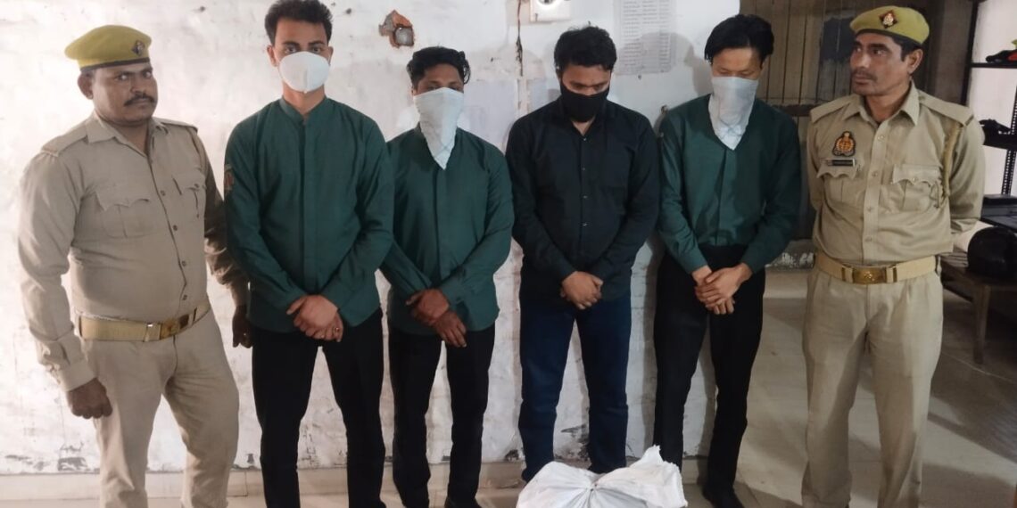वैध लाईसेन्स तथा पुराने लाईसेन्स में छेड़छाड़ कर रेस्टोरेन्ट में शराब पिलाने वाले मैनेजर सहित 4 आरोपी गिरफ्तार,