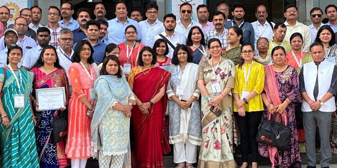 गलगोटिया विश्वविद्यालय में शिक्षा मंत्रालय के इनोवेशन सेल द्वारा आयोजित दो दिवसीय आईडीई बूटकैंप का हुआ समापन