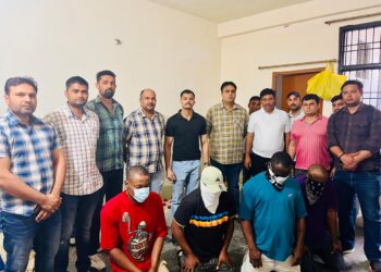 ग्रेटर नोएडा में ड्रग्स फैक्टरी का भंडाफोड़, 150 करोड़ रुपये की ड्रग्स बरामद, 4 विदेशी गिरफ्तार