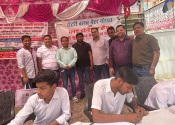 रोटरी क्लब ग्रेटर नोएडा द्वारा रक्तदान शिविर का आयोजन
