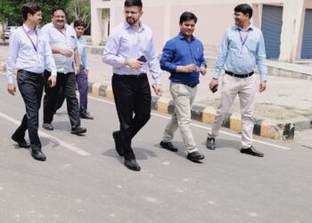 जिला निर्वाचन अधिकारी के निर्देश पर अपर जिलाधिकारी प्रशासन एवं पुलिस उपायुक्त ने फूल मंडी का किया स्थलीय निरीक्षण