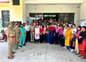 “तनाव मुक्त जीवन” को लेकर स्थानीय पुलिस व आस-पास की कम्पनियो मे काम करने वाले लोगों को जानकारी देकर काउंसलिंग की गयी