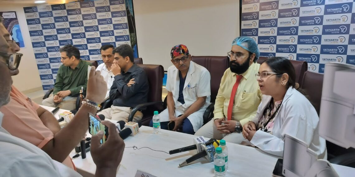 यथार्थ सुपर स्पेशलिटी हॉस्पिटल ग्रेटर नोएडा में अब रोबोटिक तकनीक से भी होगा इलाज
