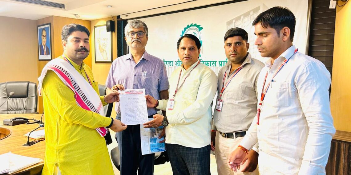 मांग : स्वतंत्रता सेनानी चंदू सिंह नागर के पैतृक गांव में बनें उनके नाम से मुख्य द्वार व लाइब्रेरी