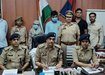 थाना एक्सप्रेसवे पुलिस ने ठक ठक गैंग के कुख्यात अंतरराज्यीय 2 शातिर सदस्यों को पुलिस मुठभेड मे किया गिरफ्तार