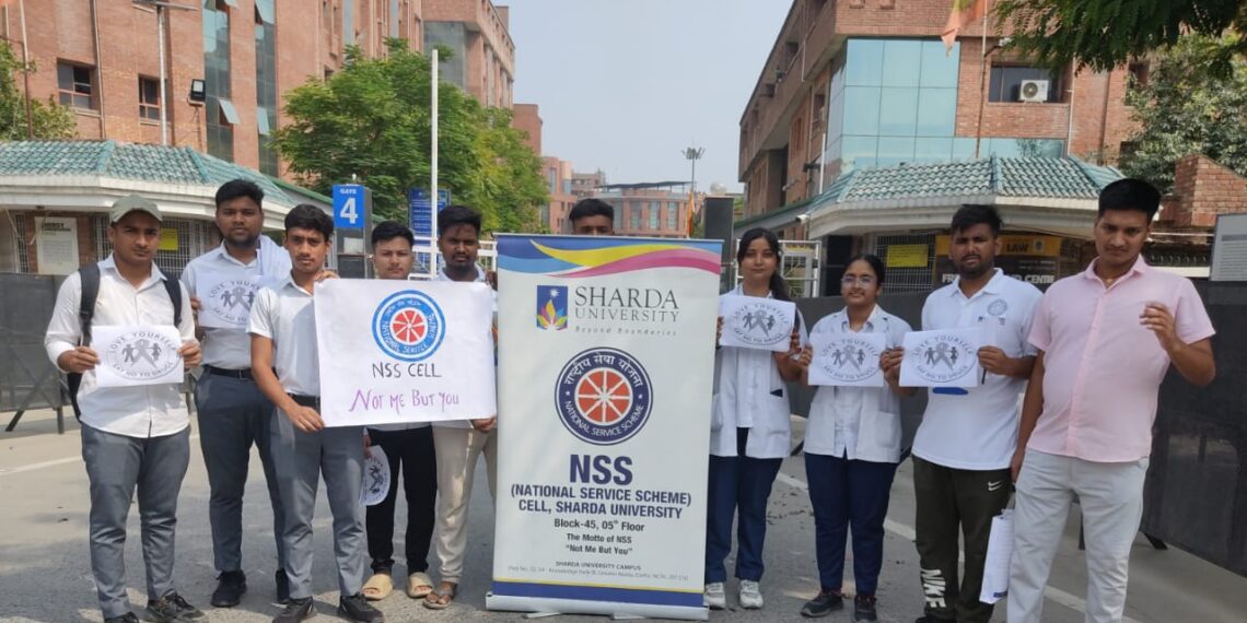 शारदा विश्वविद्यालय में नशा मुक्ति जागरूता रैली निकाली