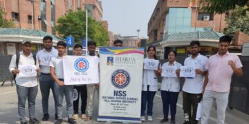 शारदा विश्वविद्यालय में नशा मुक्ति जागरूता रैली निकाली