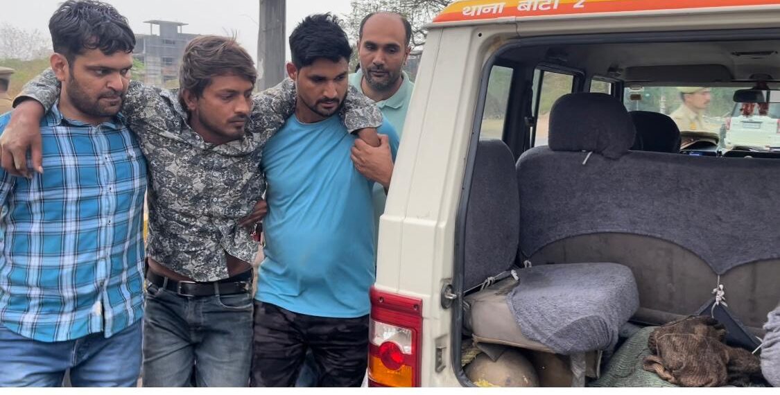 ग्रेटर नोएडा में दिन निकलते ही पुलिस और बाइक सवार बदमाशों के बीच हुई मुठभेड़,एक बदमाश को पैर में लगी गोली