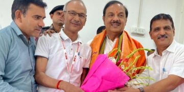 उत्तर भारत की राजनीति मे चमकते सितारे डॉक्टर महेश शर्मा