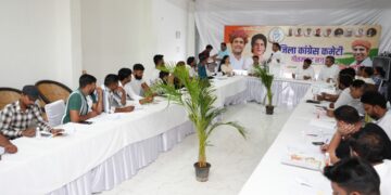 जिला कांग्रेस कमेटी गौतमबुद्ध नगर की मासिक बैठक हुई सम्पन्न