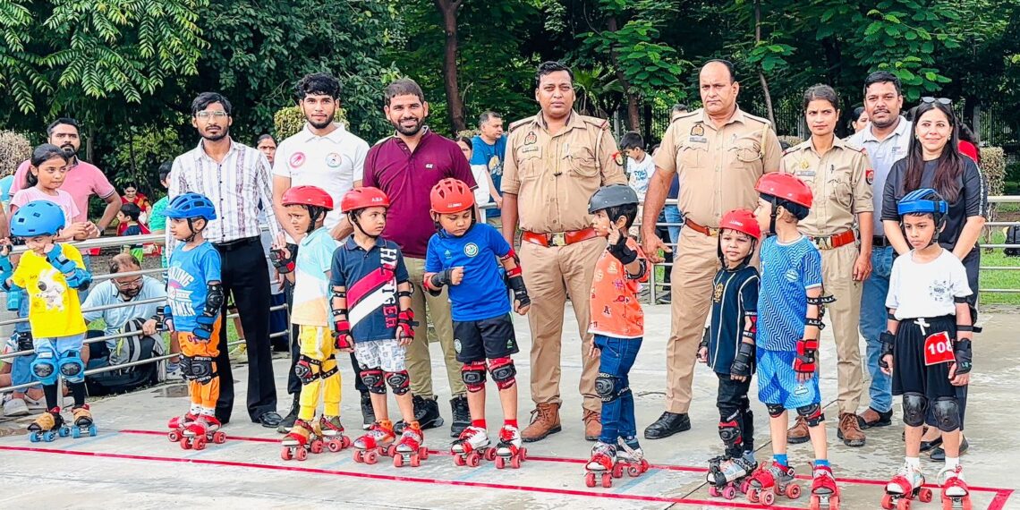 ग्रेटर नॉएडा के शहीद विजय सिंह पथिक स्पोर्ट्स काम्प्लेक्स में गौतम बुद्धा नगर जिला रोलर स्केटिंग चैंपियनशिप का आयोजन हुआ
