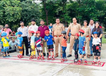 ग्रेटर नॉएडा के शहीद विजय सिंह पथिक स्पोर्ट्स काम्प्लेक्स में गौतम बुद्धा नगर जिला रोलर स्केटिंग चैंपियनशिप का आयोजन हुआ