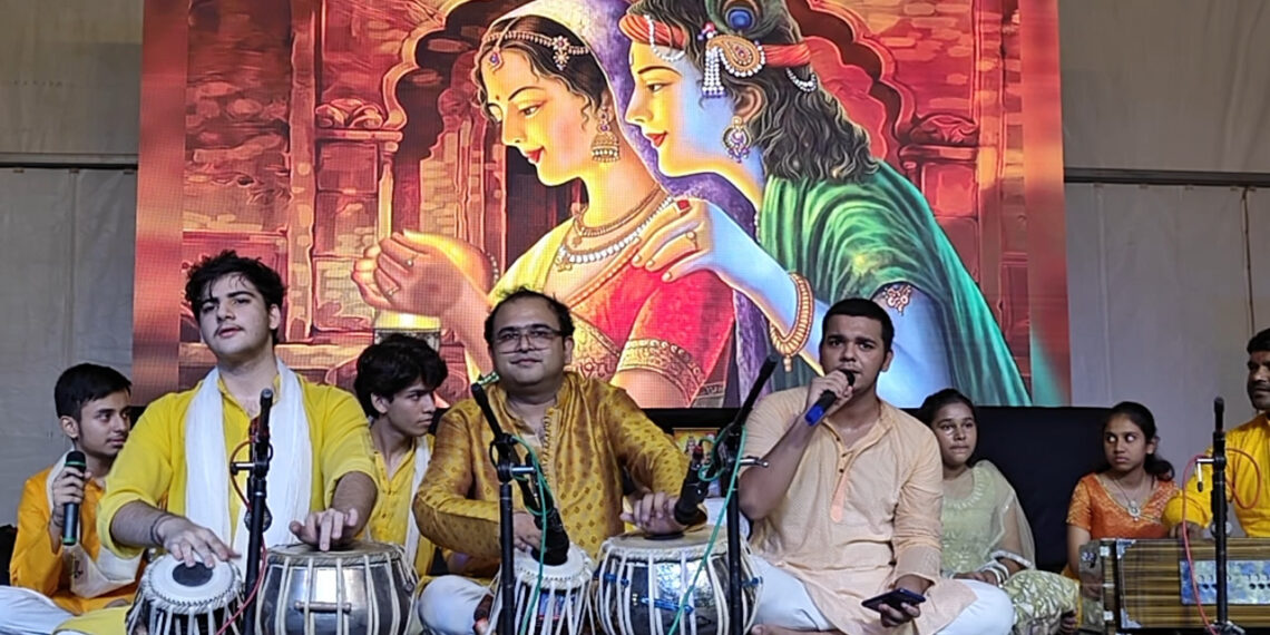 द गुरुकुल म्यूजिकोलॉजी के बच्चों की मनमोहक प्रस्तुति के साथ सम्राट मिहिर भोज सिटी पार्क में श्री कृष्ण जन्मोत्सव कार्यक्रम का आगाज