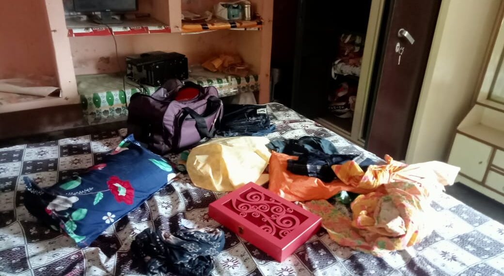 ग्रेटर नोएडा में चोरों के हौसले बुलंद, लाखो रुपए के जेवरात सहित हजारों रुपये की नगदी पर चोरों ने किए हाथ साफ