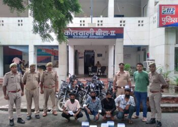 थाना बीटा-2 पुलिस ने वाहन चोरी व मोबाइल फोन चोरी/स्नैचिंग करने वाले गिरोह का किया पर्दाफाश