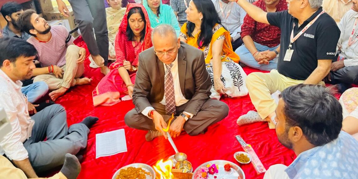 गलगोटियास विश्वविद्यालय में विश्वकर्मा दिवस पर पूजा का भव्य आयोजन
