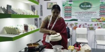 विदेशियों को भी भाया एक ग्रहणी के मसाले का टेस्ट,यूपी इंटरनेशनल शो में जमकर मिले खरीदार