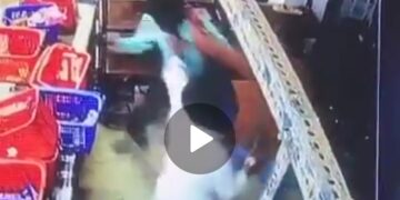बिलिंकिट के वेयरहाउस में दो पक्षों में जमकर मारपीट, घटना सीसीटीवी में हुई कैद