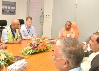 लैटिन अमेरिका एवं कैरेबियन देशों के सिविल सेवकों के प्रतिनिधिमंडल ने जनपद गौतम बुद्ध नगर के प्रशासनिक अधिकारियों के साथ किया संवाद