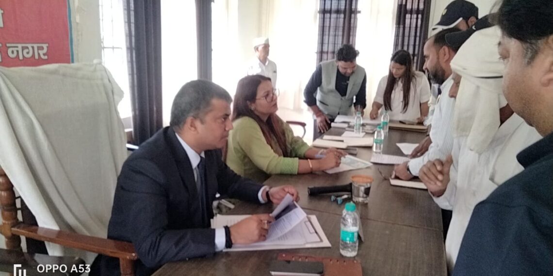जनपद की तीनों तहसीलों में तहसील संपूर्ण समाधान दिवस का आयोजन हुआ संपन्न