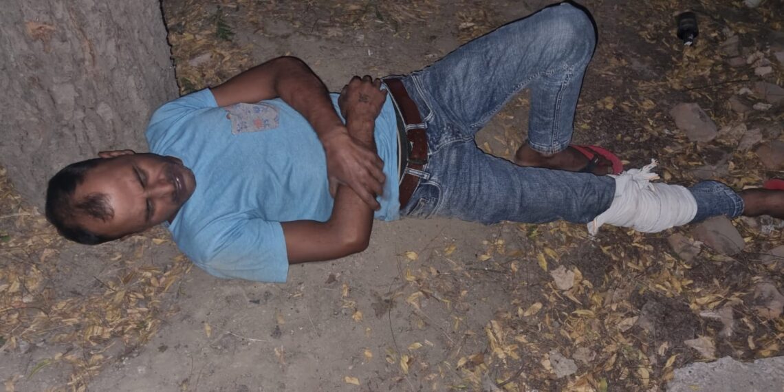 नोएडा में फेस 2 थाना पुलिस और बदमाश के बीच हुई मुठभेड़, पैर में लगी गोली