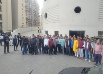 इकोविलेज-1 में नवचयनित टावर प्रतिनिधियों का मेंटेनेंस एजेंसी के साथ बैठक संपन्न