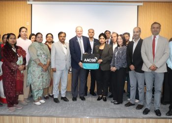 नोएडा इंटरनेशनल यूनिवर्सिटी ने AACSB प्रत्यायन के लिए आवेदन किया, क्षेत्रीय प्रमुख और टीम ने किया कैंपस का दौरा