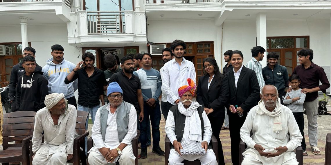 ग्रेटर नोएडा की शारदा विश्वविद्यालय ने मोहियापुर गांव में सामुदायिक संपर्क कार्यक्रम का आयोजन