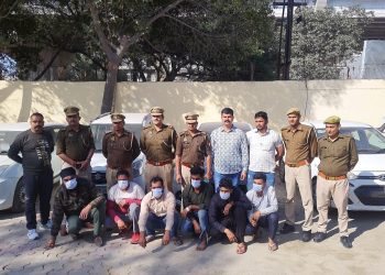नोएडा पुलिस ने कार चोर गिरोह का किया भंडाफोड़, 6 आरोपी गिरफ्तार, 7 गाड़ियां बरामद