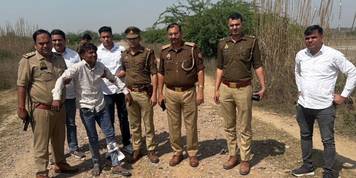 सेंट्रल नोएडा की सुरजपुर थाना पुलिस और बदमाशों से हुई मुठभेड़