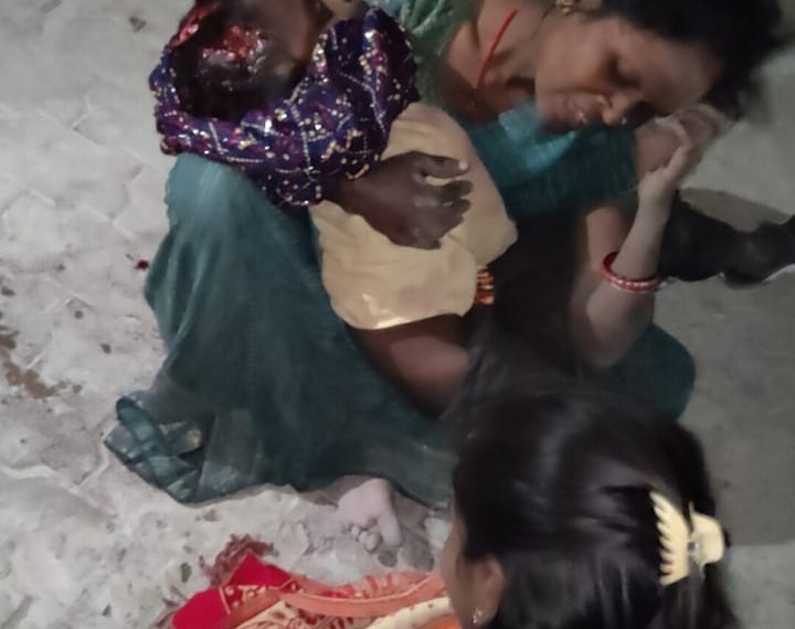 निर्माणाधीन इमारत से गिरी लोहे की रॉड, 10 वर्षीय बच्चे की मौत