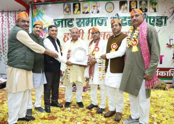 जाट समाज ने बनाया होली मिलन