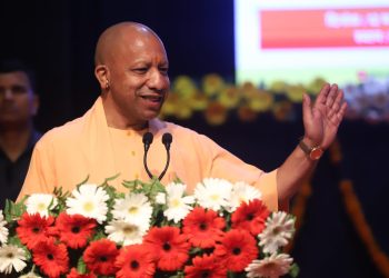 होली से पहले सीएम योगी ने 1.86 करोड़ परिवारों को दिया बड़ा तोहफा