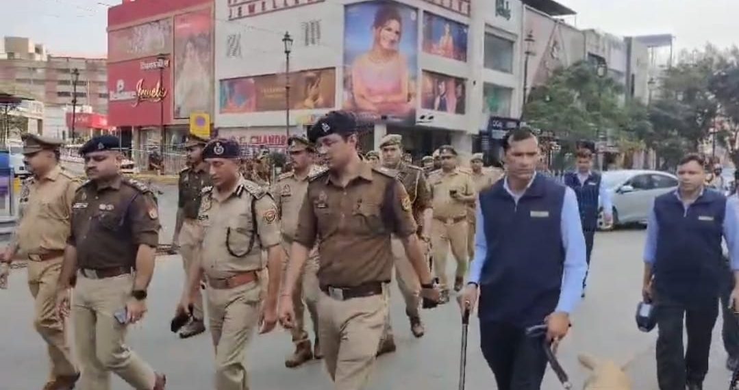 गौतमबुद्धनगर पुलिस ने त्योहारों को देखते हुए चलाया चेकिंग अभियान