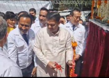 ग्रेटर नोएडा के मथुरापुर में प्रायमरी स्कूल को बनाया गया स्मार्ट स्कूल, बेसिक शिक्षा मंत्री संदीप सिंह ने किया स्कूल का उद्घाटन