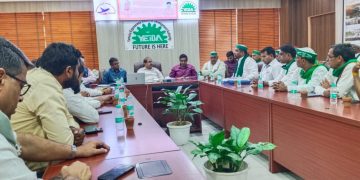 किसानों और अधिकारियों के बीच महत्वपूर्ण बैठक सफलतापूर्वक संपन्न हुई