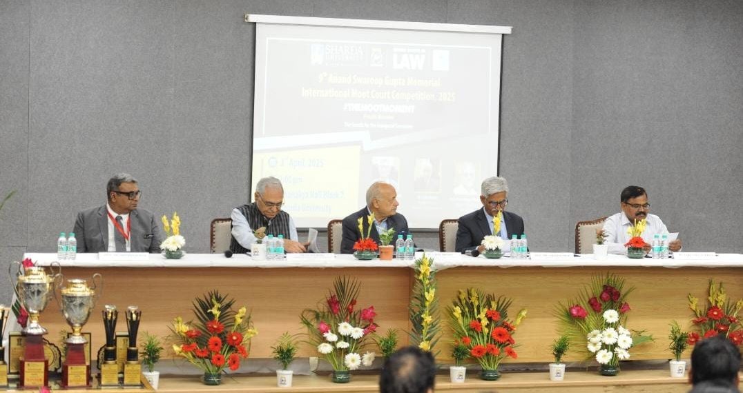 शारदा विश्वविद्यालय में 9वीं आनंद स्वरूप गुप्ता मेमोरियल अंतरराष्ट्रीय मूट कोर्ट प्रतियोगिता का शुभारंभ