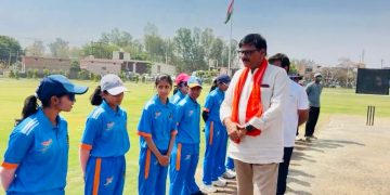 क्रिकेट ग्राउंड बनाकर हुआ तैयार, अंतरराष्ट्रीय स्तर की महिलाओं ने पहला T20 मैच खेलकर किया शुभारंभ”