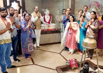 शारदा विश्वविद्यालय में हर्षोल्लास के साथ मनाई गई महावीर जयंती