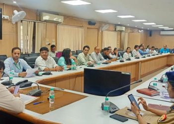 13 अप्रैल को होने वाली परीक्षा की तैयारियों को लेकर संबंधित अधिकारियों के साथ की महत्वपूर्ण बैठक