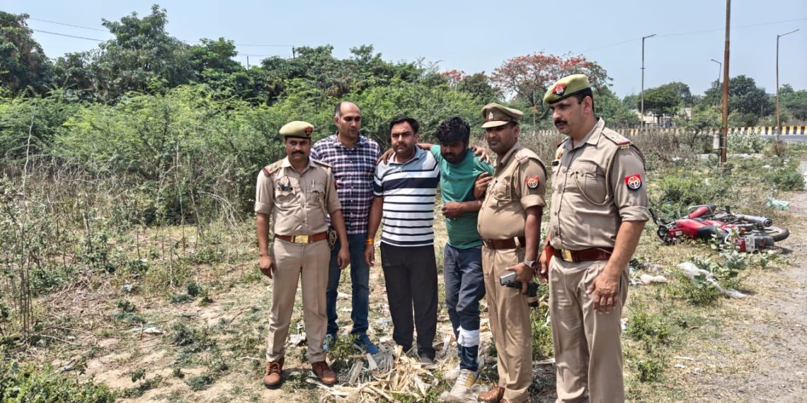बीटा-2 पुलिस और 25 हजार के इनामी गैंगस्टर में हुई मुठभेड़, हुआ घायल, हथियार और चोरी की बाइक बरामद