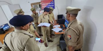 डीसीपी शक्ति मोहन अवस्थी ने थाना 142 का किया निरिक्षण, अधिकारियों को दिए गए आवश्यक दिशा-निर्देश